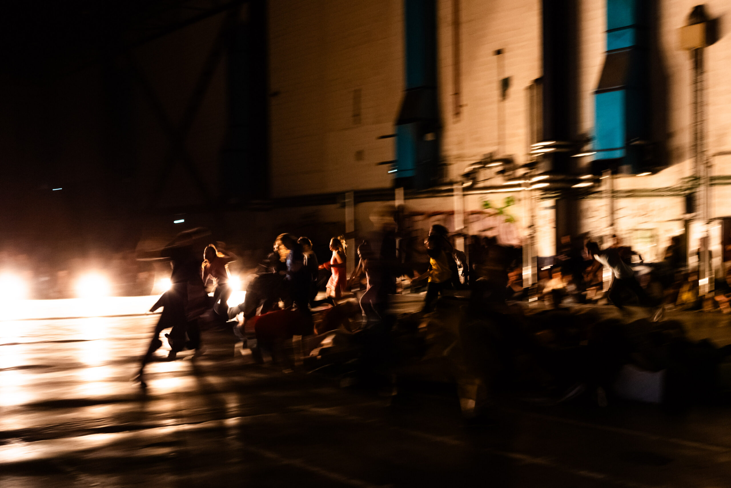 Portfolio-2023-09-24-Danse-Biennale-Multitud-Tamara-Cubas-Usines-Fagor-SELEC-2-scaled