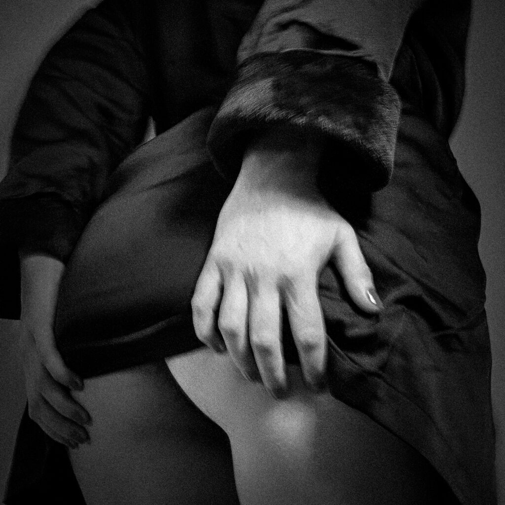 Exposition photographique et rituels performatifs sur les relations amoureuses et lES violences sexisteS ET SEXuelles